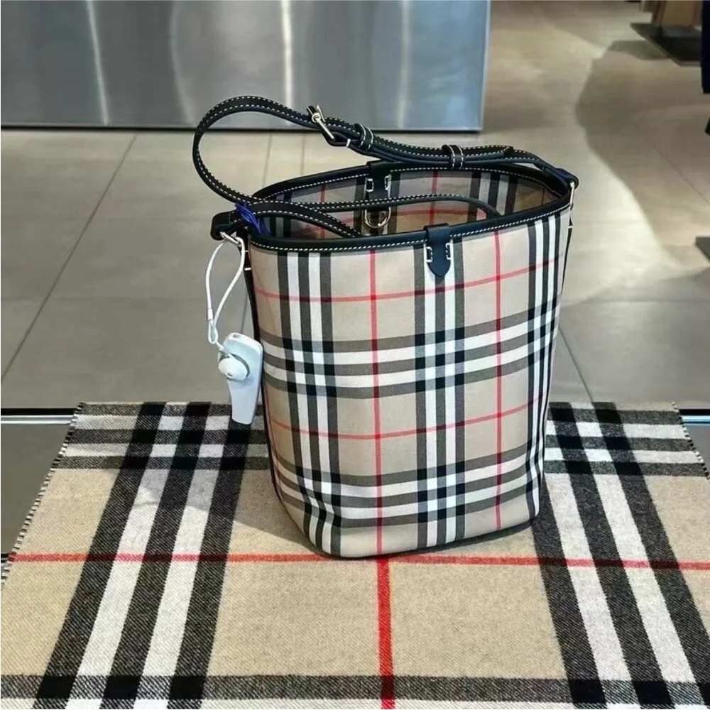 Burberry Checkered Tan and Black Shoulder Bag - Picture 7 of 8